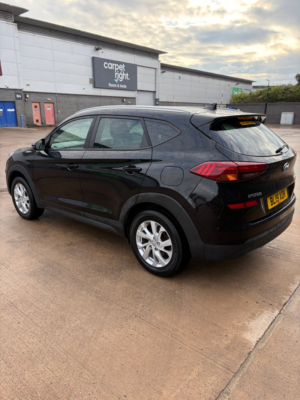 2019 Hyundai Tucson 1.6 Gdi Se Nav SUV 5dr Petrol Manual Euro 6 (s/s) (132 Ps) in Black — image 3