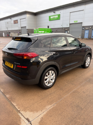 2019 Hyundai Tucson 1.6 Gdi Se Nav SUV 5dr Petrol Manual Euro 6 (s/s) (132 Ps) in Black — image 5