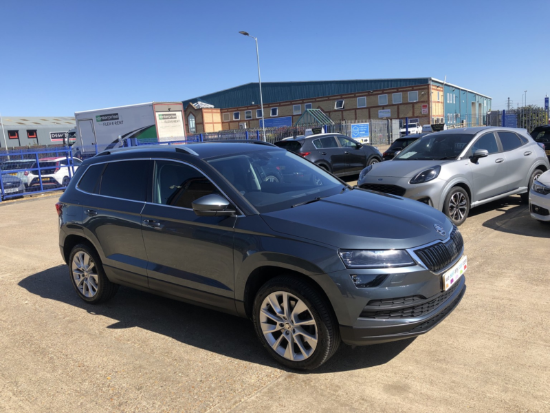 2018 Skoda Karoq 1.6 Tdi Se L in Grey — image 1