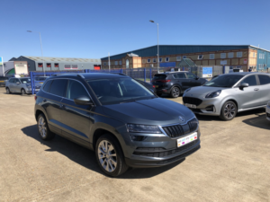 2018 Skoda Karoq 1.6 Tdi Se L in Grey — image 2