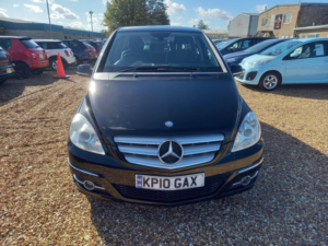 2010 Mercedes-Benz B Class 2.0 B200 Cdi Sport CVT 5dr in Black — image 2