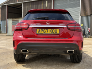 2018 Mercedes-Benz Gla 2.1 Gla220d Amg Line in Red — image 4