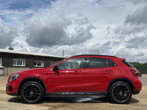 2018 Mercedes-Benz Gla 2.1 Gla220d Amg Line in Red — image 6