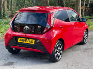 2018 Toyota Aygo 1.0 Vvt-I X-Plore Euro 6 5dr in Red — image 3