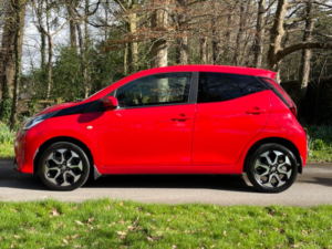 2018 Toyota Aygo 1.0 Vvt-I X-Plore Euro 6 5dr in Red — image 5