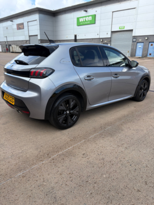 2020 Peugeot 208 1.2 Puretech Gt Line Hatchback 5dr Petrol Eat Euro 6 (s/s) (100 Ps) in Grey — image 5