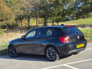 2011 BMW 1 Series 1.6 118i Urban Hatchback 5dr Petrol Auto Euro 5 (s/s) (170 Ps) in Black — image 5