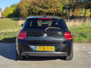 2011 BMW 1 Series 1.6 118i Urban Hatchback 5dr Petrol Auto Euro 5 (s/s) (170 Ps) in Black — image 6