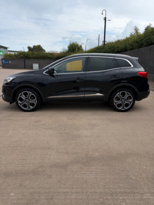 2017 Renault Kadjar 1.2 Tce Dynamique S Nav SUV 5dr Petrol Manual Euro 6 (s/s) (130 Ps) in Black — image 2