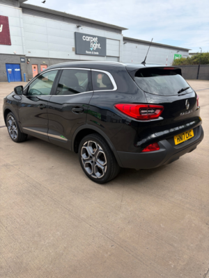 2017 Renault Kadjar 1.2 Tce Dynamique S Nav SUV 5dr Petrol Manual Euro 6 (s/s) (130 Ps) in Black — image 3