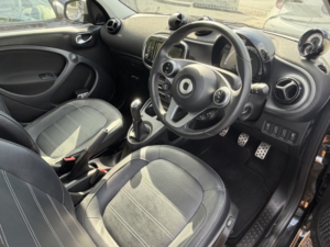 2018 Smart Forfour 1.0 Prime Sport in Black — image 3