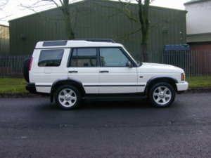 2003 Land Rover Discovery Ref 8732 - Land Rover Discovery Hse Auto (rhd - Ex Japan in White — image 2