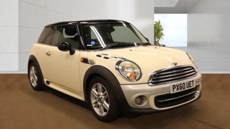 2010 MINI Hatch 1.6 Cooper Euro 5 3dr in White — image 1