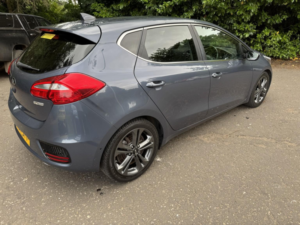 2017 Kia Ceed 1.6 Crdi 3 Hatchback 5dr Diesel Manual Euro 6 (s/s) (134 Bhp) in Blue — image 4