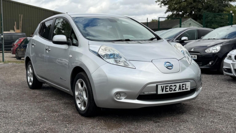 2012 Nissan Leaf 24kwh Auto 5dr in Silver — image 1