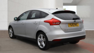 2015 Ford Focus 1.0 T Ecoboost Zetec Silver 5dr Low Tax+1 Keeper in Silver — image 4