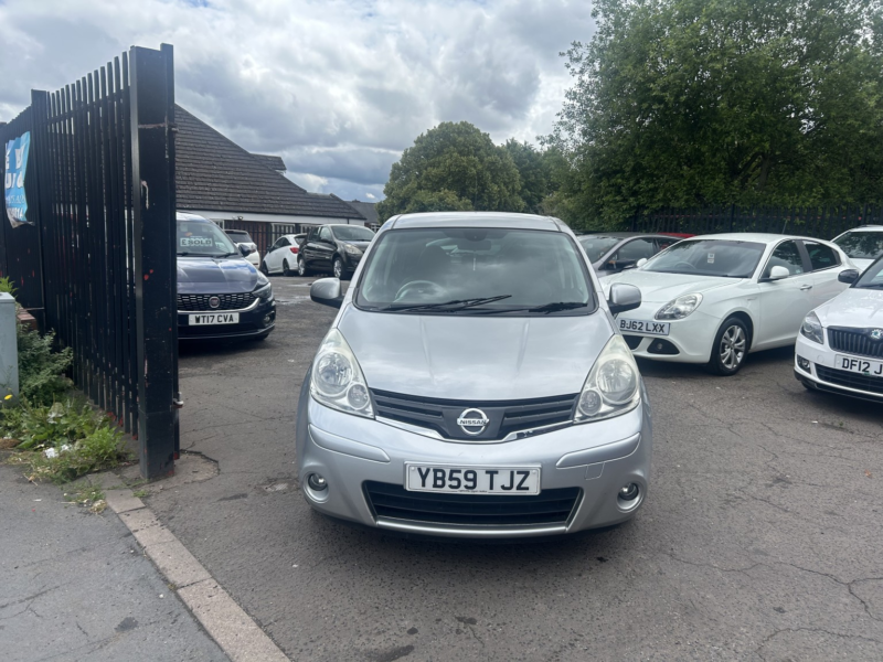 2009 Nissan Note 1.6 16v Tekna in Silver — image 1