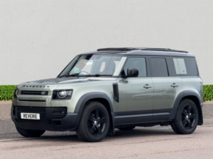 2020 Land Rover Defender 2.0 Sd4 First Edition SUV 5dr Diesel Auto 4WD Euro 6 (s/s) (240 Ps) in Green — image 3