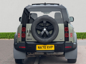 2020 Land Rover Defender 2.0 Sd4 First Edition SUV 5dr Diesel Auto 4WD Euro 6 (s/s) (240 Ps) in Green — image 6