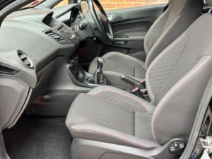 2017 Ford Fiesta 1.0t Ecoboost St-Line Euro 6 (s/s) 5dr in Black — image 5
