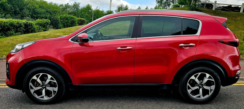2019 Kia Sportage 1.6 Crdi Ecodynamics+ 2 SUV 5dr Diesel Hybrid Manual Euro 6 (s/s) (134 Bhp) in Red — image 1