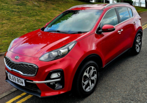 2019 Kia Sportage 1.6 Crdi Ecodynamics+ 2 SUV 5dr Diesel Hybrid Manual Euro 6 (s/s) (134 Bhp) in Red — image 2