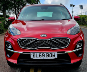 2019 Kia Sportage 1.6 Crdi Ecodynamics+ 2 SUV 5dr Diesel Hybrid Manual Euro 6 (s/s) (134 Bhp) in Red — image 3