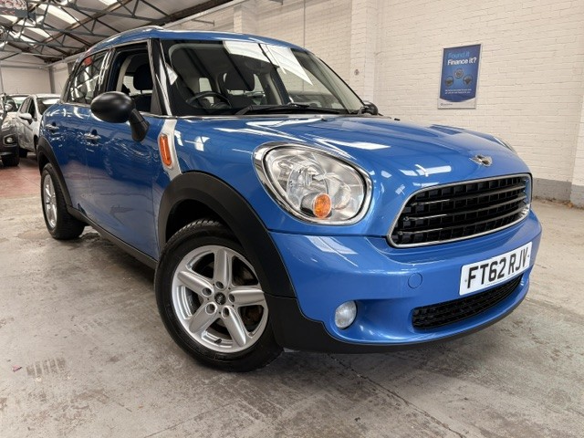 2012 MINI Countryman 1.6 One D Countryman in Blue — image 1