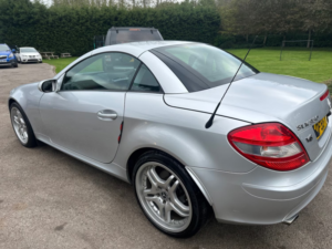 2005 Mercedes-Benz Slk Slk 350 V6 in Silver — image 5