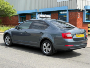 2015 Skoda Octavia 1.6 Tdi Se L Euro 6 (s/s) 5dr in Grey — image 6