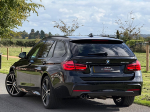 2019 BMW 3 Series 2.0 320d M Sport Shadow Edition Touring Auto Xdrive Euro 6 (s/s) 5dr in Black — image 3