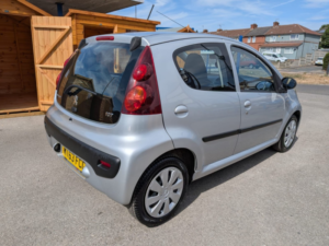 2013 Peugeot 107 1.0 12v Active in Silver — image 4