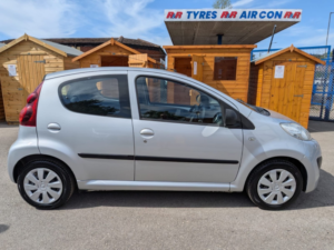 2013 Peugeot 107 1.0 12v Active in Silver — image 6