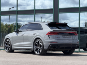 2023 Audi Rsq8 4.0 Tfsi V8 Vorsprung in Grey — image 2
