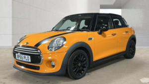 2016 MINI Hatch 1.5 Cooper D Auto Euro 6 (s/s) 5dr in Orange — image 2