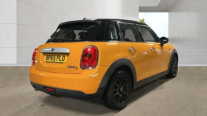 2016 MINI Hatch 1.5 Cooper D Auto Euro 6 (s/s) 5dr in Orange — image 4
