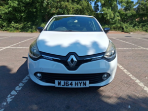 2014 Renault Clio 1.2 Dynamique Medianav 1.2 16v 75 in White — image 4