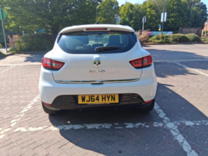 2014 Renault Clio 1.2 Dynamique Medianav 1.2 16v 75 in White — image 5