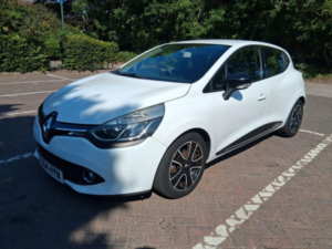 2014 Renault Clio 1.2 Dynamique Medianav 1.2 16v 75 in White — image 6