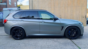 2018 BMW X5 M 4.4 Biturbo V8 Auto Xdrive Euro 6 (s/s) 5dr in Grey — image 5