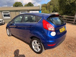 2016 Ford Fiesta 1.25 Zetec Euro 6 5dr in Blue — image 5
