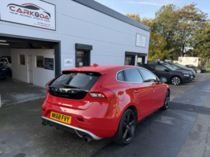2018 Volvo V40 2.0 R-Design T2 in Red — image 2
