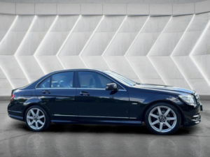 2011 Mercedes-Benz C Class 2.1 C250 Cdi Blueefficiency Sport Auto Euro 5 4dr in Black — image 4