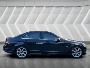 2011 Mercedes-Benz C Class 2.1 C250 Cdi Blueefficiency Sport Auto Euro 5 4dr in Black — image 5