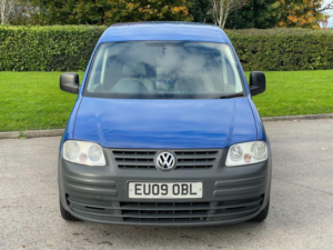 2009 Volkswagen Caddy 2.0 Sdi Pd C20 L1 Standard Roof 4dr in Blue — image 2