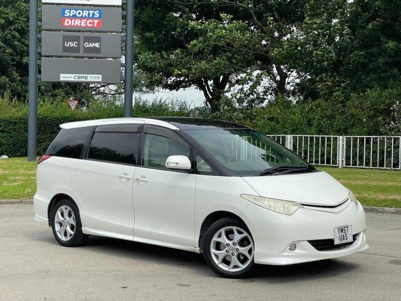 2008 Toyota Estima MPV in White — image 1