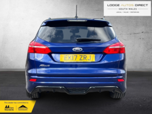 2017 Ford Focus 1.5 Tdci Ecoboost St-Line in Blue — image 5