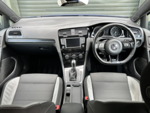 2016 Volkswagen Golf 2.0 Tsi Bluemotion Tech R in Blue — image 6