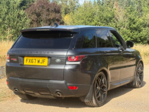 2017 Land Rover Range Rover Sport 3.0 Sd V6 Hse Dynamic Auto 4WD Euro 6 (s/s) 5dr in Grey — image 3