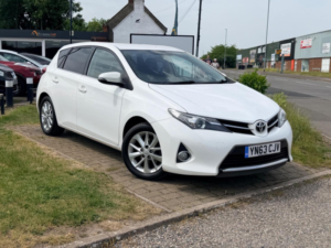 2013 Toyota Auris